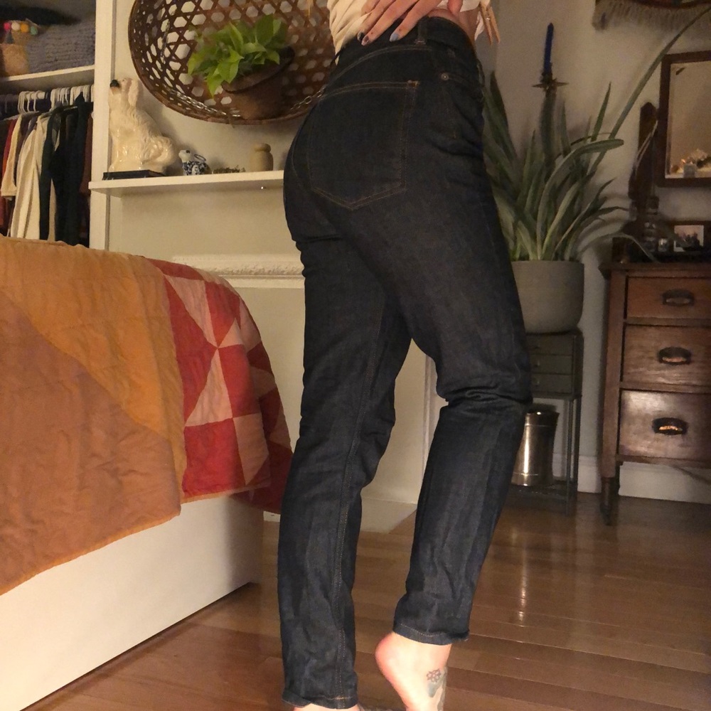 EVERLANE high rise dark blue wash HEMMED petite 26